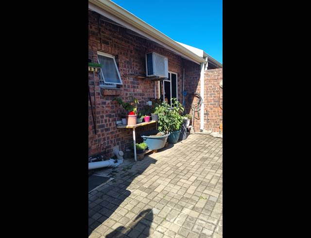 3 BEDROOM APARTMENT FOR SALE IN NEWCASTLE CENTRAL